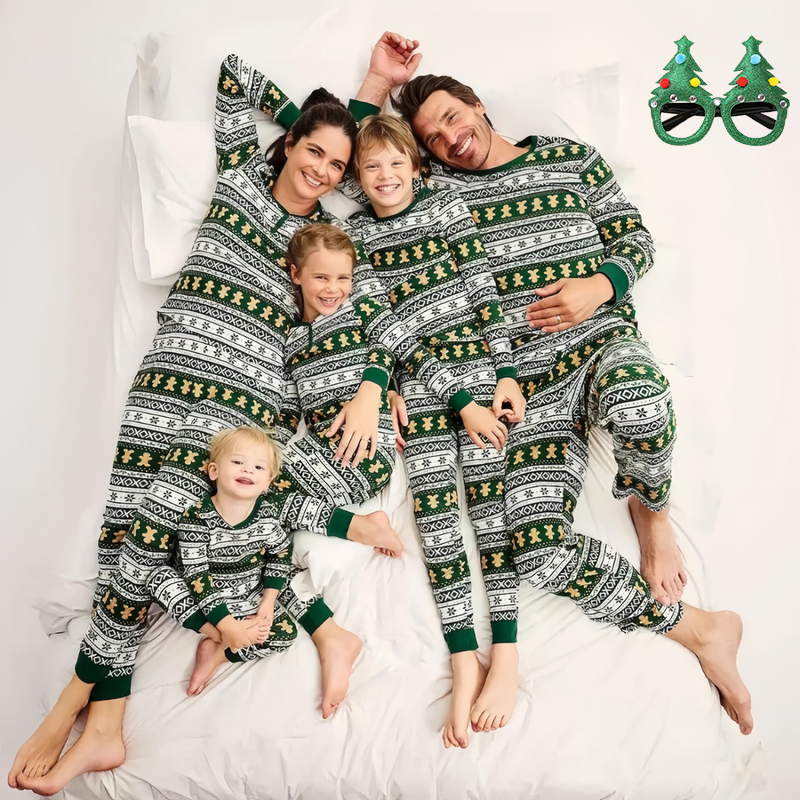 Christmas Throw Blanket - Gingerbread Man Vintage Print Christmas Pajamas
